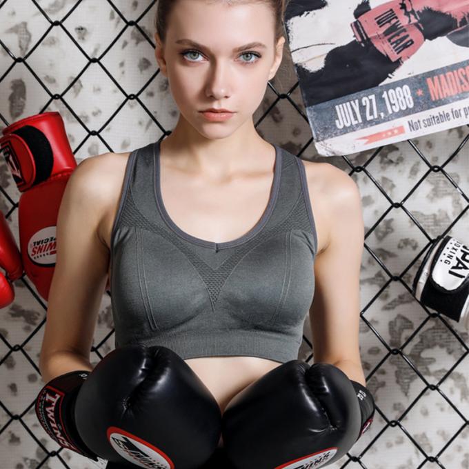 Großhandelssport-BH für Frauen Wirefree füllten Trainings-Yoga-Turnhallen-Eignungs-BH-Komfort-Sport-BH auf