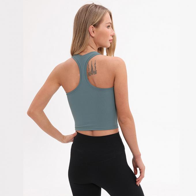 Der Longline-Sport-BH Wirefree der Großhandelsfrauen füllte mittlere Stützkundenspezifische Trägershirt-Frauen-weißes Ernte-Trägershirt auf