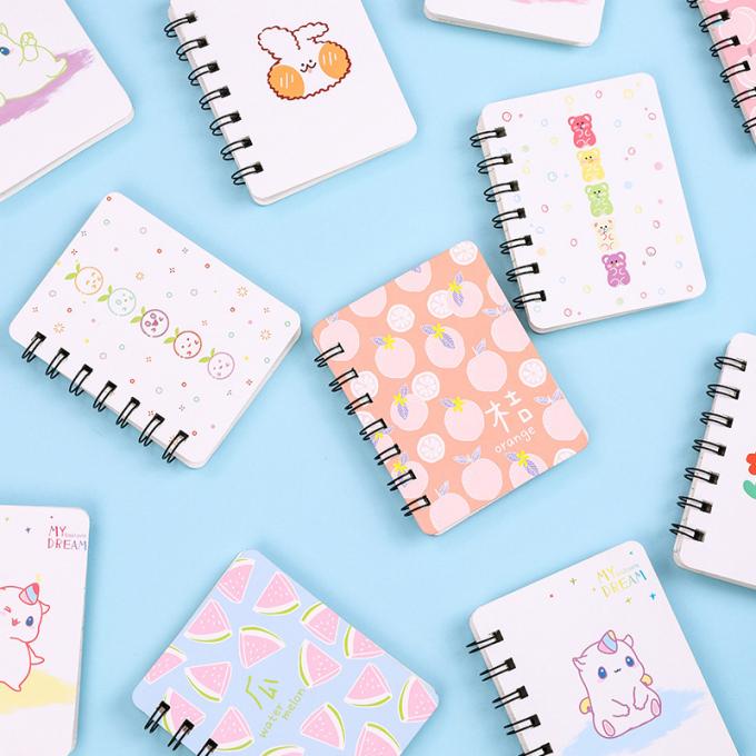 Kreativer GroßhandelsMini Cartoon Spiral Wirebound Notebook perfekt für die Tagebuch-Spiralen-Notizbücher kundengerecht