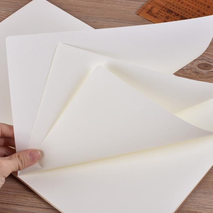 Aufbereitetes kundenspezifisches Großhandelsgitter der gebundenen Ausgabe zeichnete gewundenes A5 Kraftpapier des freien Raumes Notizbuch Offic