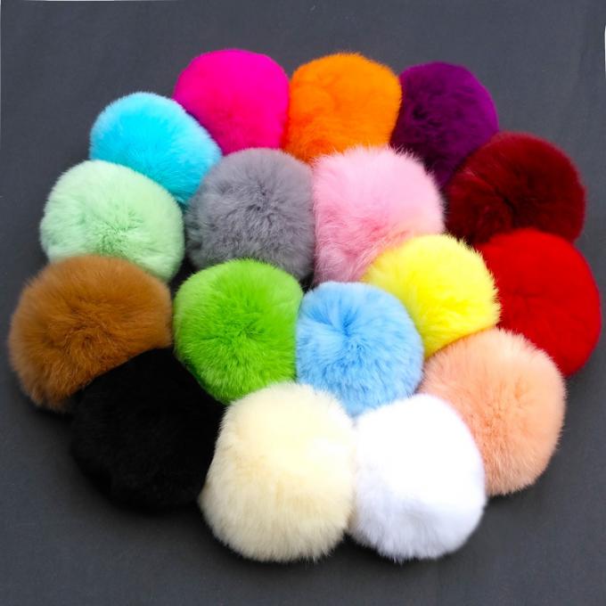 Großhandels-Pom Pom Keychain Artificial Fur Ball-Schlüsselkette flaumige Zusatz-Auto-Tasche bezaubern Pelz Pom Keychain
