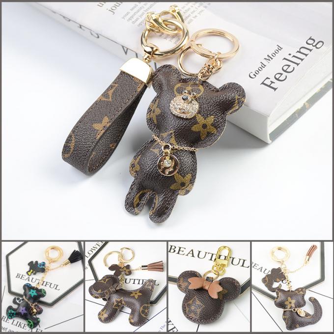 Lederne Bärn-Hundeschlüsselkette hängende Großhandelstasche verziert Zusätze Diamond Bear Keychain Keychains für Frauen