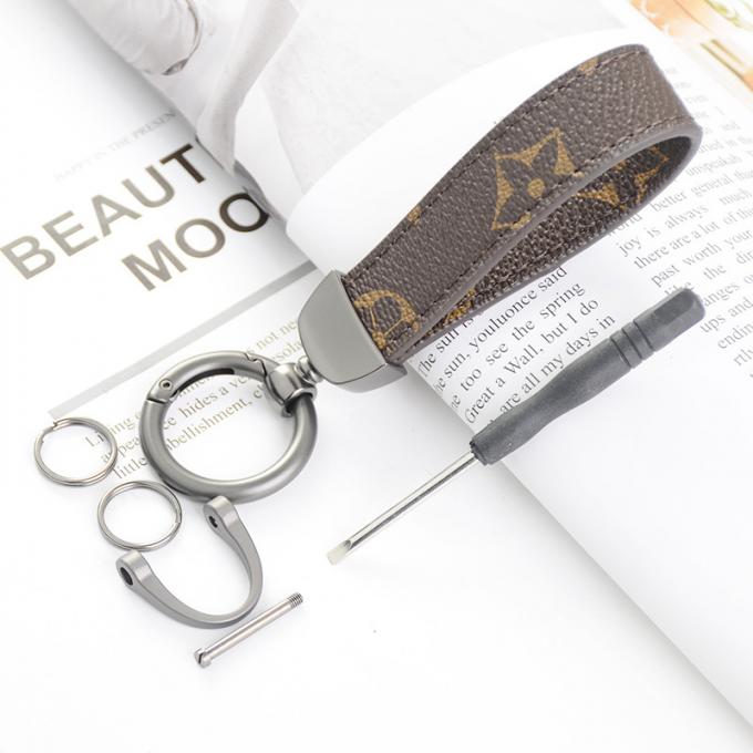 Lederne Bärn-Hundeschlüsselkette hängende Großhandelstasche verziert Zusätze Diamond Bear Keychain Keychains für Frauen