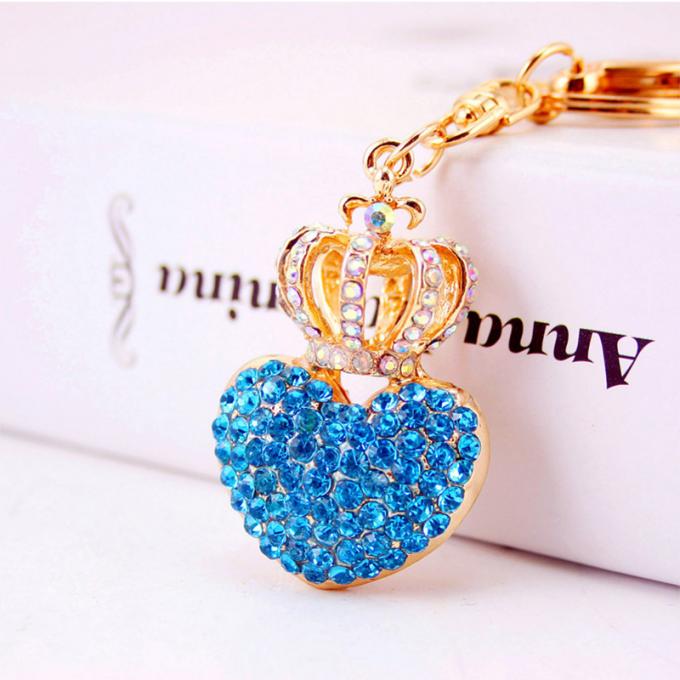 Kreatives Diamant-verziertes Damen-Parfümflascheschlüsselkette weibliches Taschen-Zusatz-Bergkristall-Metall Crystal Keychain