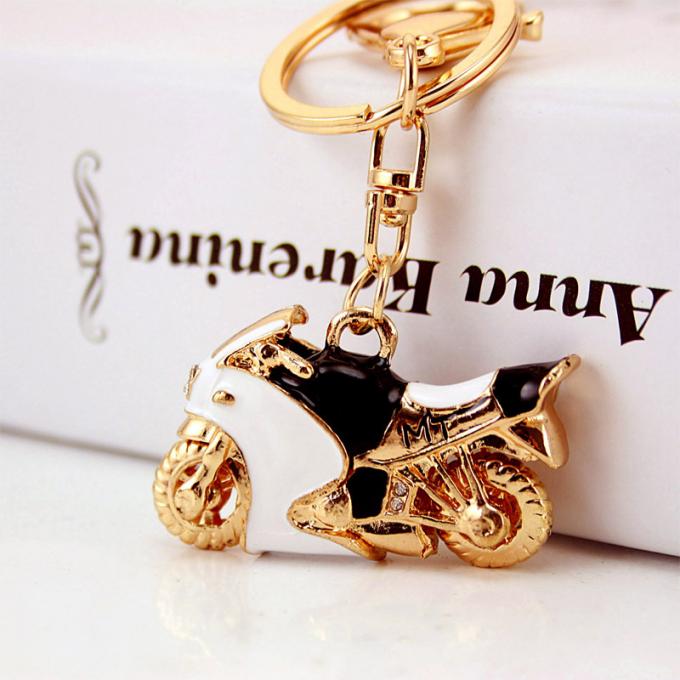 Keychains für Frauen-Modell-Metal Pendant Motorcycle-Bergkristall-Metall-Crystal Luxury Designers Custom Keychain-Logo
