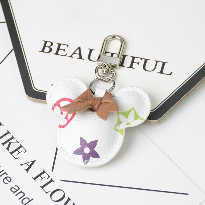 Lederne Bärn-Hundeschlüsselkette hängende Großhandelstasche verziert Zusätze Diamond Bear Keychain Keychains für Frauen