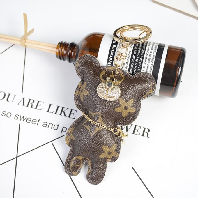Lederne Bärn-Hundeschlüsselkette hängende Großhandelstasche verziert Zusätze Diamond Bear Keychain Keychains für Frauen