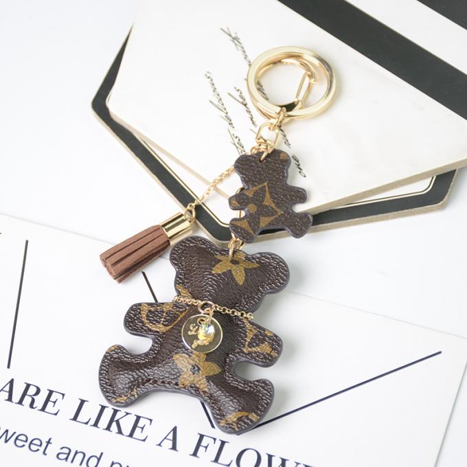 Lederne Bärn-Hundeschlüsselkette hängende Großhandelstasche verziert Zusätze Diamond Bear Keychain Keychains für Frauen